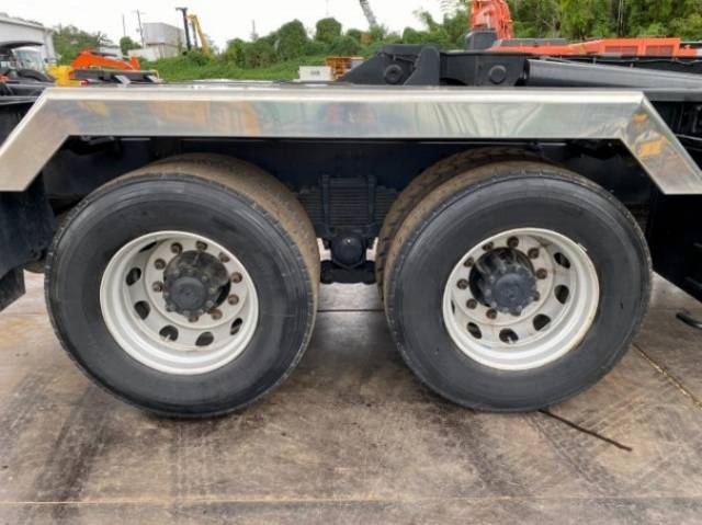 日野プロフィアコンテナ専用車大型（10t）[写真11]