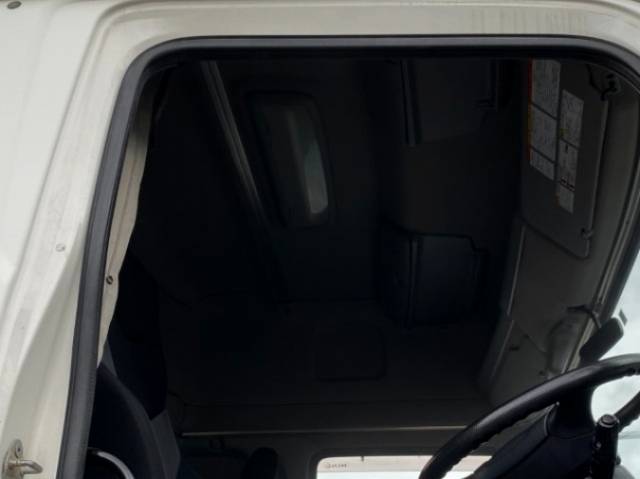 日野プロフィアコンテナ専用車大型（10t）[写真13]