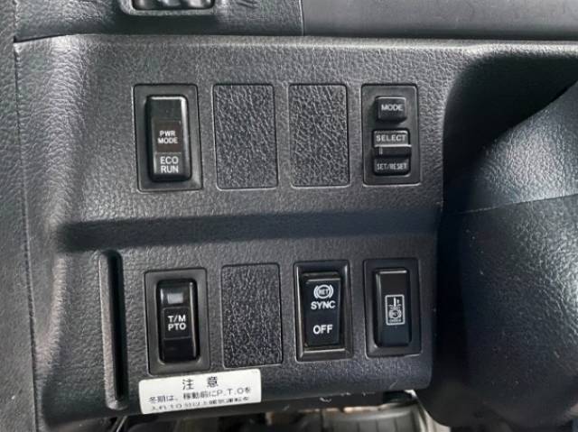 日野プロフィアコンテナ専用車大型（10t）[写真18]