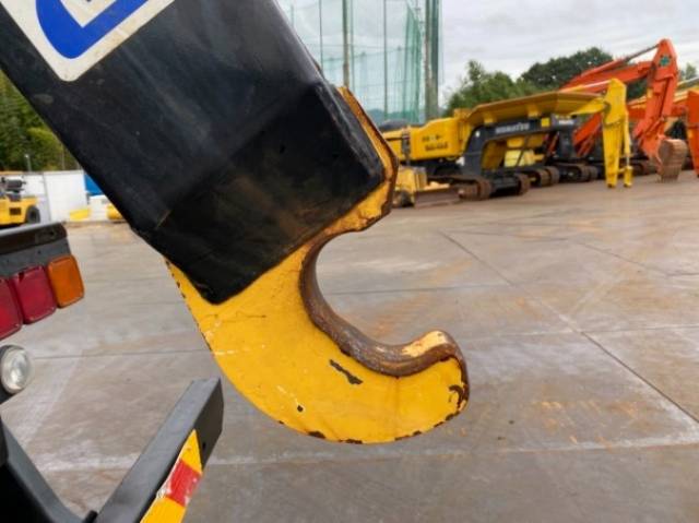 日野プロフィアコンテナ専用車大型（10t）[写真23]