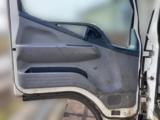 日産アトラスダンプ小型（2t・3t）[写真18]