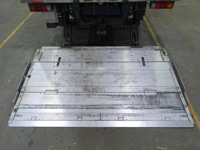 三菱ふそうキャンター冷凍車（冷蔵車）小型（2t・3t）[写真13]