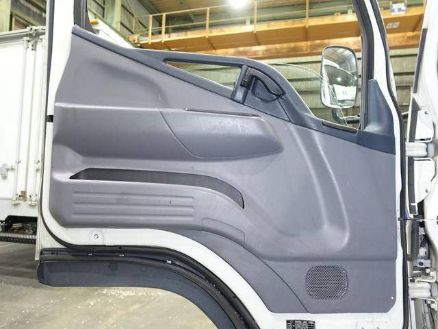 三菱ふそうキャンター冷凍車（冷蔵車）小型（2t・3t）[写真31]