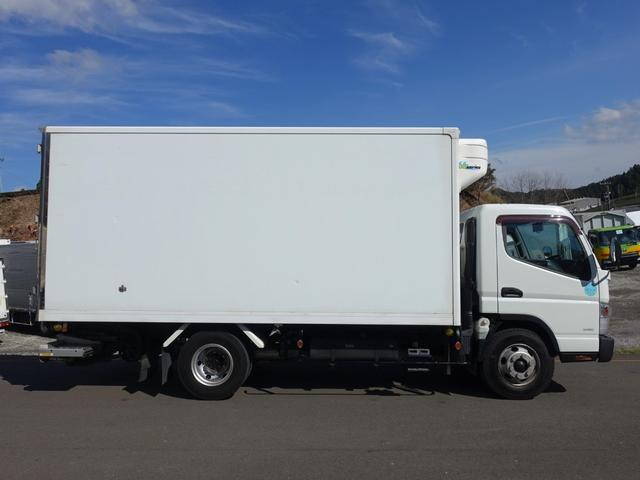 三菱ふそうキャンター冷凍車（冷蔵車）小型（2t・3t）[写真05]