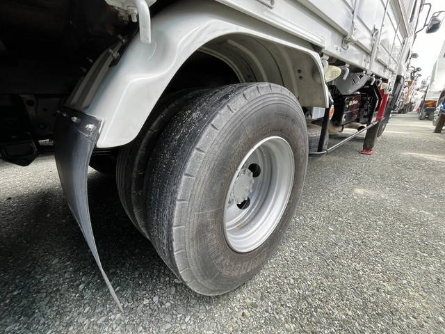 いすゞフォワードセルフクレーン6段中型（4t）[写真23]