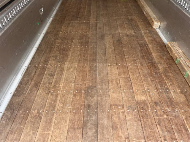 日野デュトロアルミウイング小型（2t・3t）[写真10]