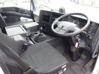 いすゞギガアルミウイング大型（10t）[写真13]