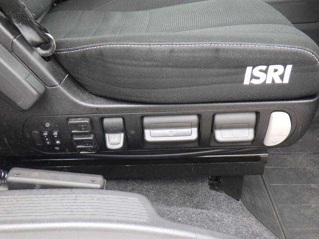 いすゞギガアルミウイング大型（10t）[写真14]