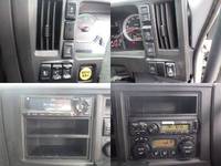 いすゞギガアルミウイング大型（10t）[写真22]