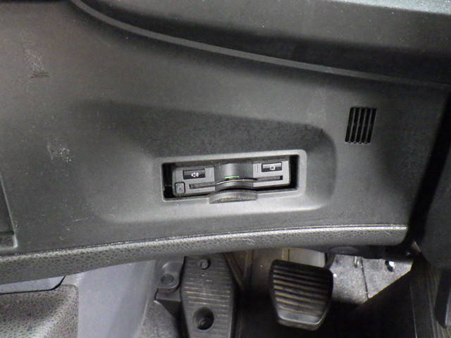 いすゞギガアルミウイング大型（10t）[写真24]