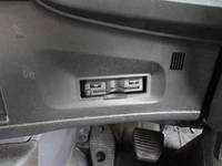 いすゞギガアルミウイング大型（10t）[写真24]