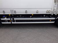 いすゞギガアルミウイング大型（10t）[写真26]