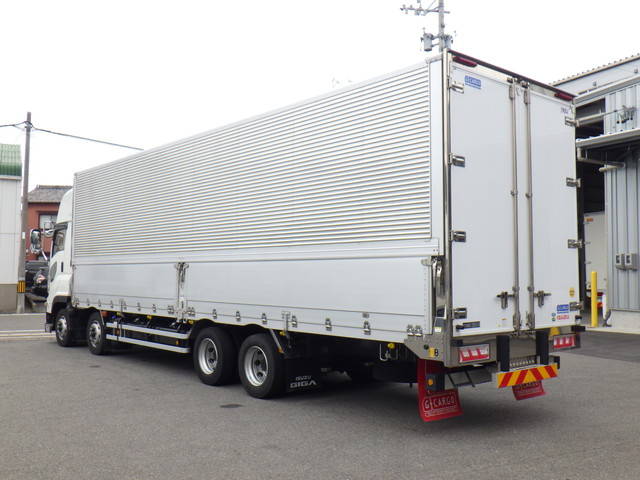 いすゞギガアルミウイング大型（10t）[写真04]