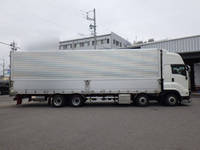 いすゞギガアルミウイング大型（10t）[写真08]