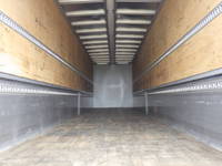 いすゞギガアルミウイング大型（10t）[写真09]