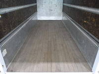 いすゞフォワードアルミウイング中型（4t）[写真12]