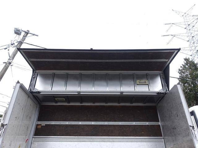 いすゞフォワードアルミウイング中型（4t）[写真15]