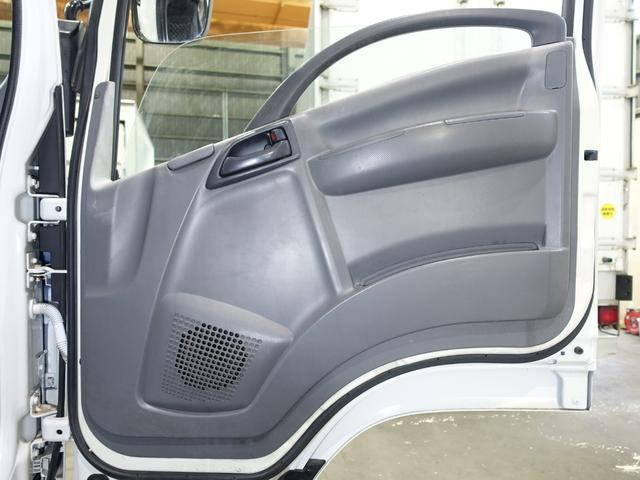 いすゞフォワードアルミウイング中型（4t）[写真31]