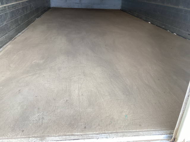 いすゞエルフアルミウイング小型（2t・3t）[写真10]