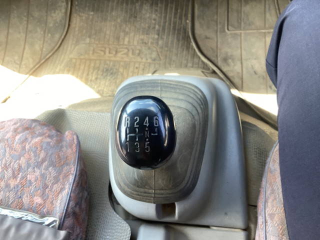 いすゞエルフアルミウイング小型（2t・3t）[写真25]