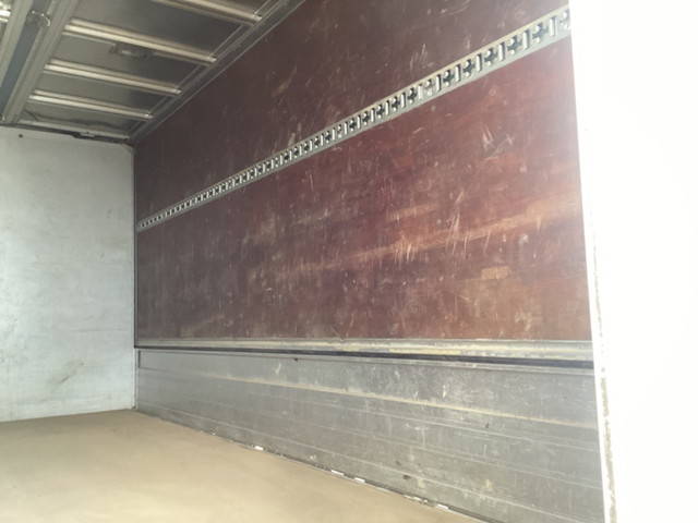 いすゞエルフアルミウイング小型（2t・3t）[写真07]