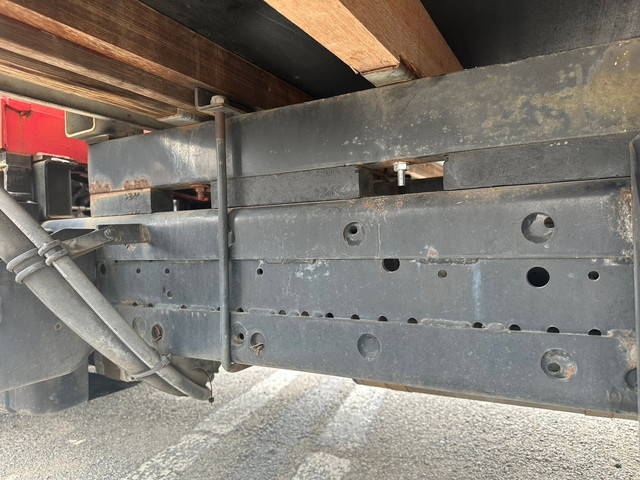 いすゞエルフクレーン4段小型（2t・3t）[写真19]