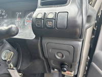 いすゞエルフクレーン4段小型（2t・3t）[写真28]