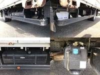 三菱ふそうキャンター平ボディ小型（2t・3t）[写真17]