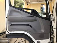 三菱ふそうキャンター平ボディ小型（2t・3t）[写真22]