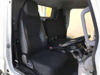 三菱ふそうキャンター平ボディ小型（2t・3t）[写真25]