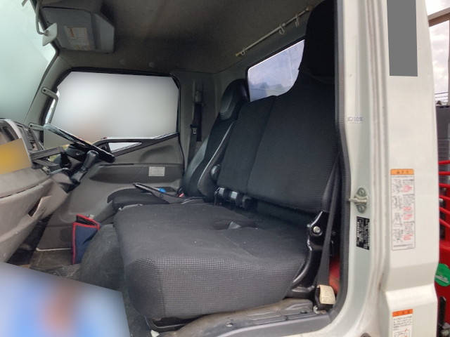 三菱ふそうキャンタークレーン4段小型（2t・3t）[写真25]