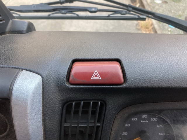 三菱ふそうキャンタークレーン4段小型（2t・3t）[写真32]