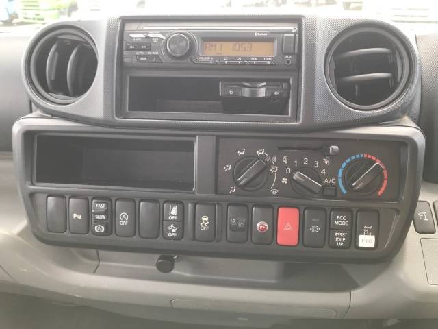 日野デュトロクレーン3段小型（2t・3t）[写真20]