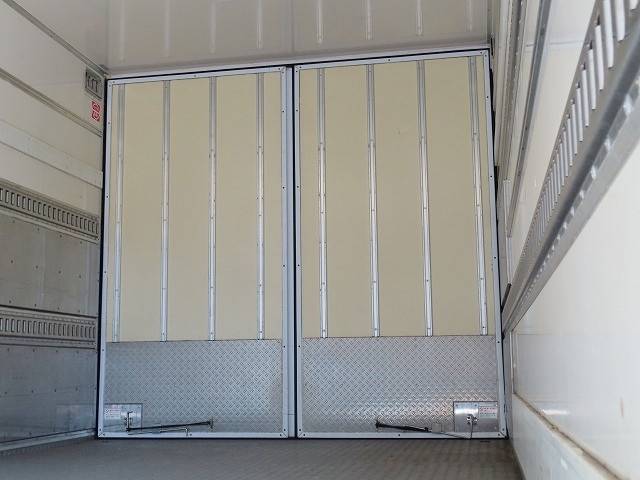 日野レンジャー冷凍車（冷蔵車）増トン（6t・8t）[写真28]