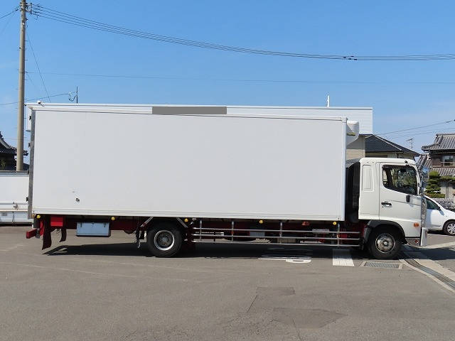 日野レンジャー冷凍車（冷蔵車）増トン（6t・8t）[写真03]