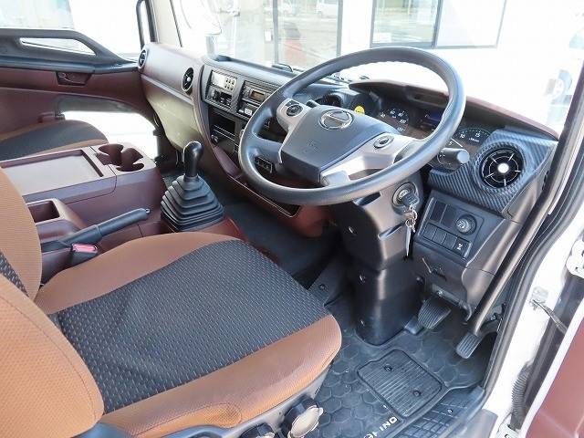 日野レンジャー冷凍車（冷蔵車）増トン（6t・8t）[写真09]