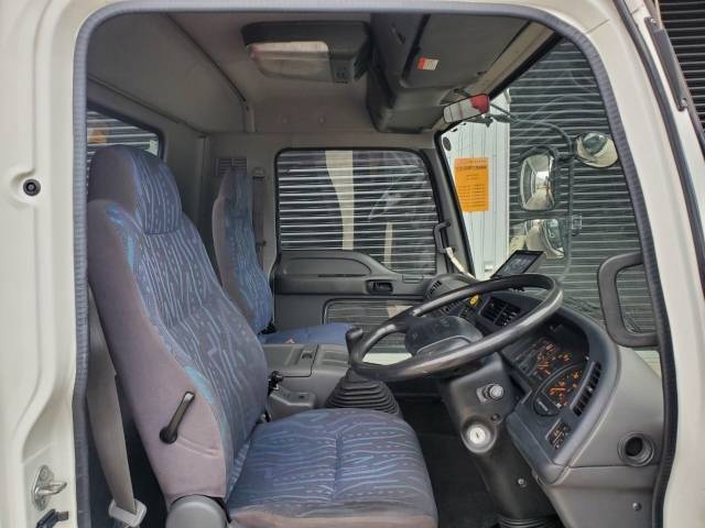 いすゞフォワードセルフクレーン5段増トン（6t・8t）[写真12]