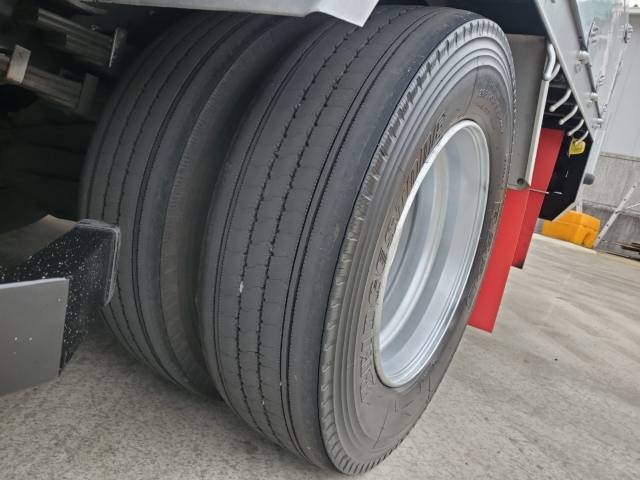 いすゞフォワードセルフクレーン5段増トン（6t・8t）[写真22]