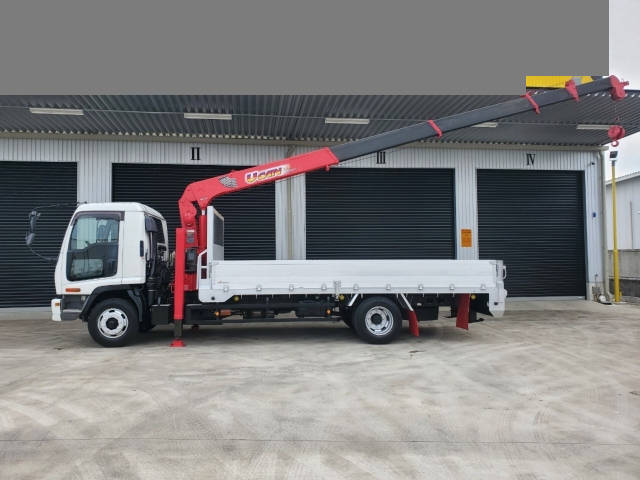 いすゞフォワードセルフクレーン5段増トン（6t・8t）[写真03]