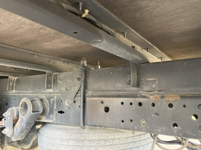 三菱ふそうキャンターアルミウイング小型（2t・3t）[写真17]