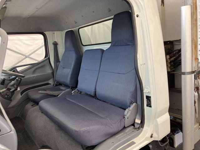 三菱ふそうキャンターアルミウイング小型（2t・3t）[写真24]