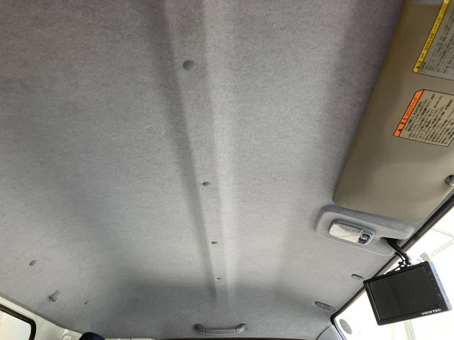 三菱ふそうキャンターアルミウイング小型（2t・3t）[写真28]