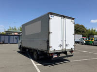 三菱ふそうキャンターアルミウイング小型（2t・3t）[写真04]