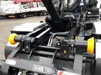 三菱ふそうファイターコンテナ専用車増トン（6t・8t）[写真12]