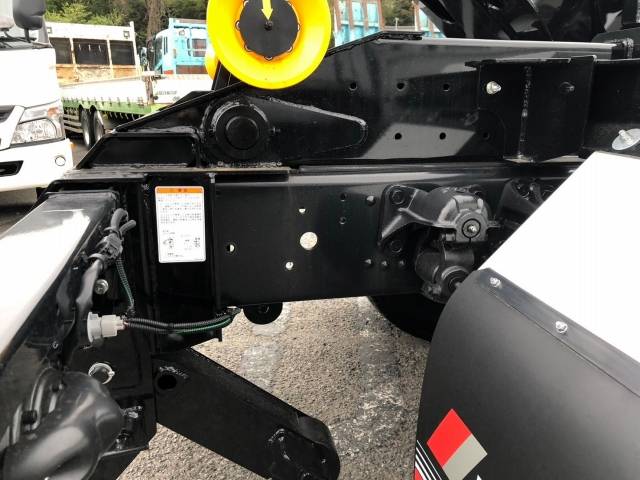 三菱ふそうファイターコンテナ専用車増トン（6t・8t）[写真17]