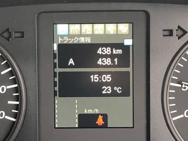 三菱ふそうファイターコンテナ専用車増トン（6t・8t）[写真24]