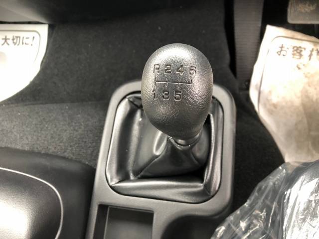 三菱ふそうファイターコンテナ専用車増トン（6t・8t）[写真27]