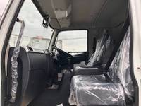 三菱ふそうファイターコンテナ専用車増トン（6t・8t）[写真32]