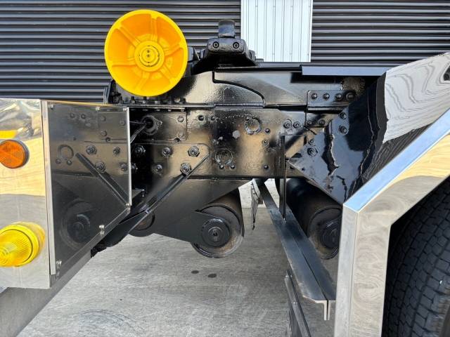 三菱ふそうスーパーグレートコンテナ専用車大型（10t）[写真21]