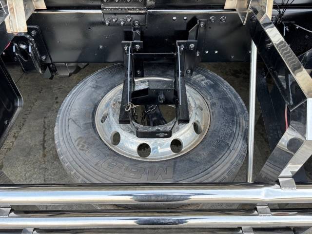 三菱ふそうスーパーグレートコンテナ専用車大型（10t）[写真28]